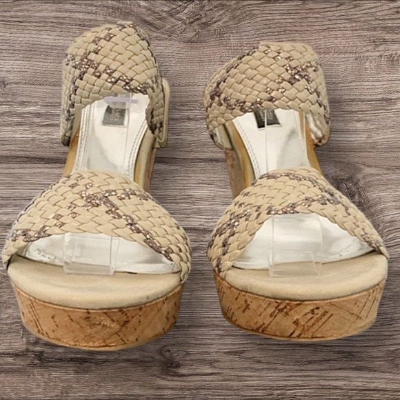White House Black Market Cork Wedge Sandals – Size 8M - Picture 3 of 7